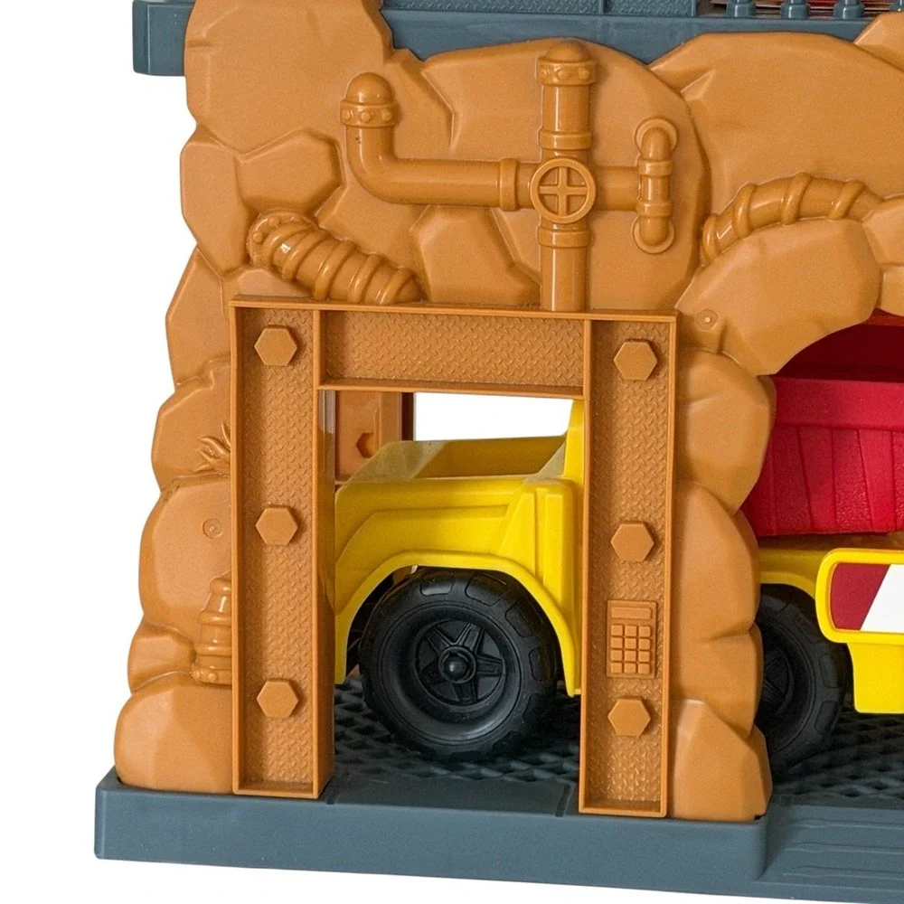 Kid Connection Mega Construction Site Play Set 33 Pieces Light & Sound NEW